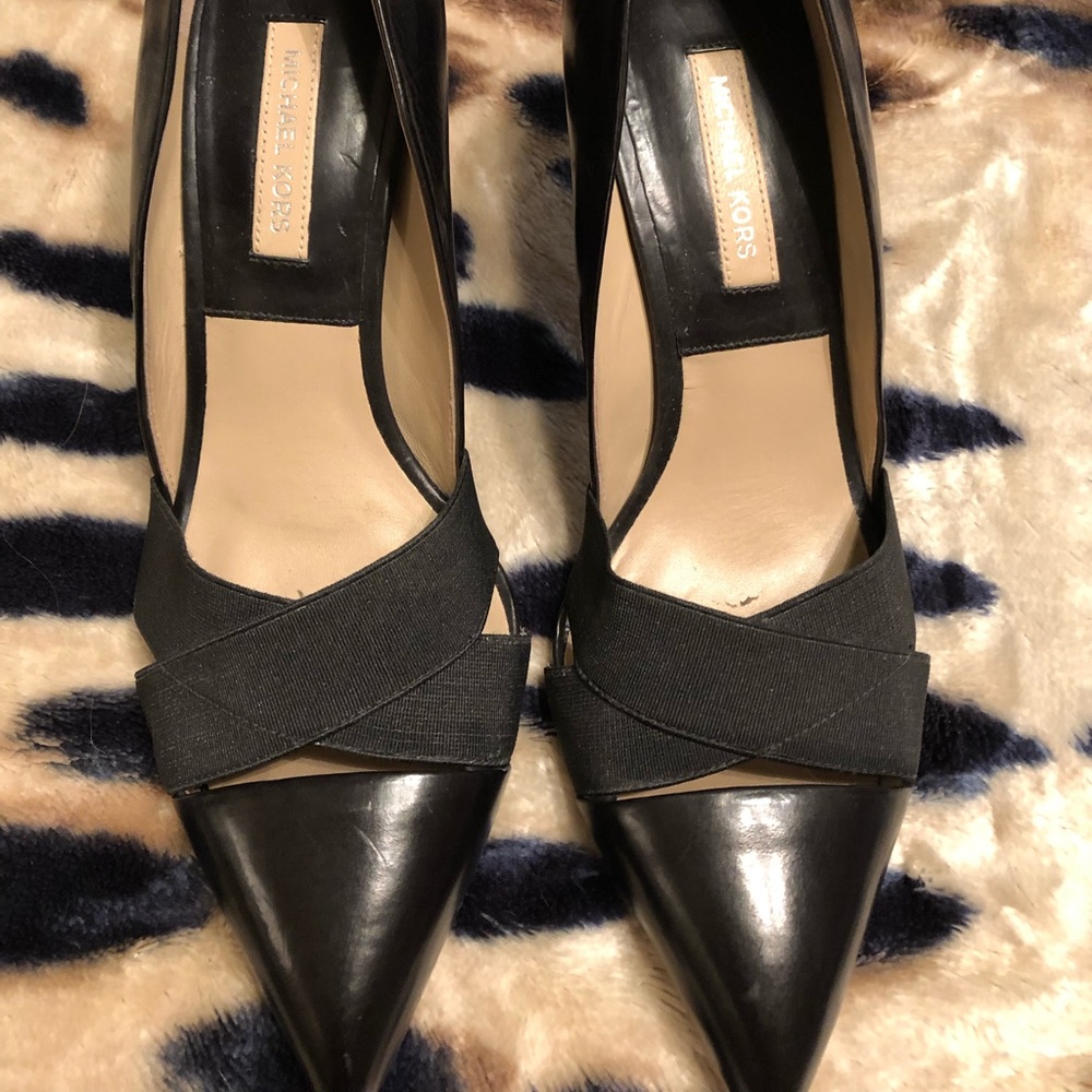 Michael Kors Black Leather Pumps Preowned